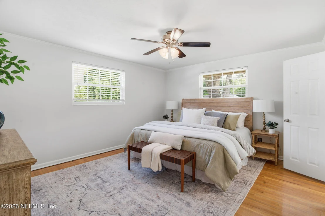 Photo of 3333 PICADILLY Lane