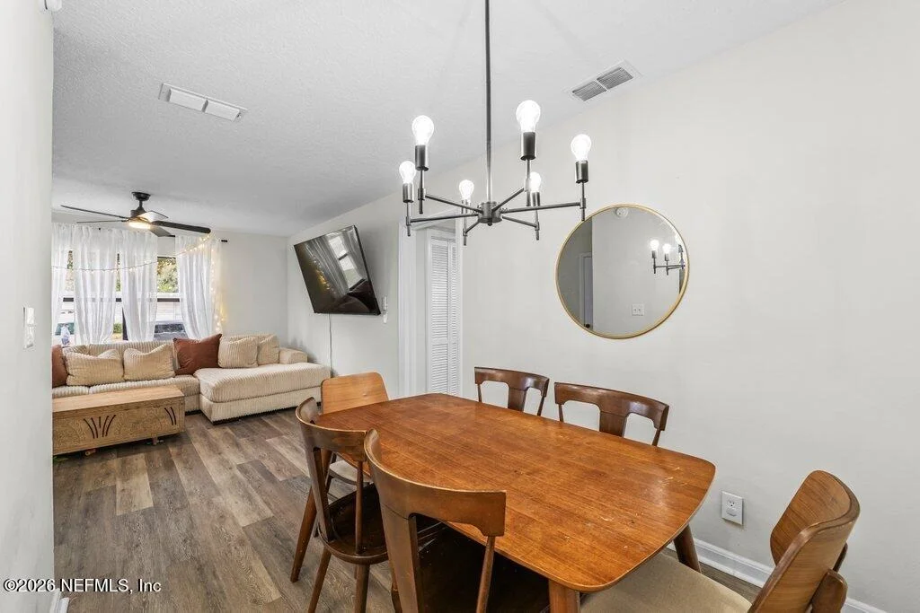 Photo of 1138 HALIFAX Road