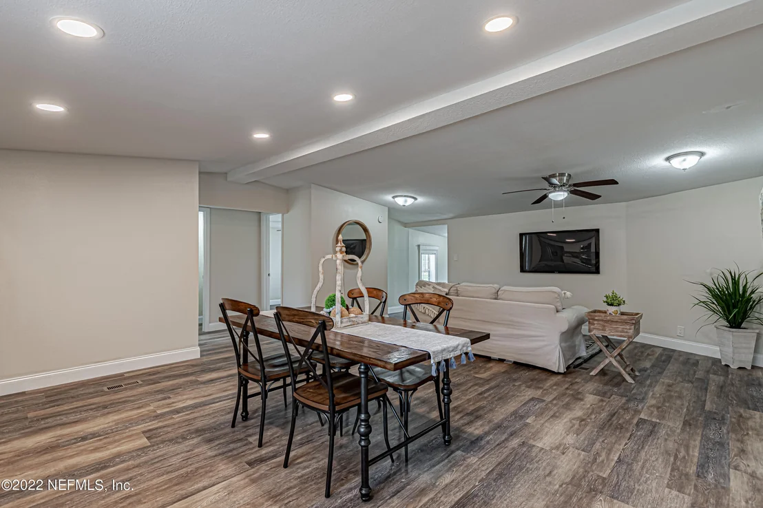Photo of 5771 MAVERICK Road