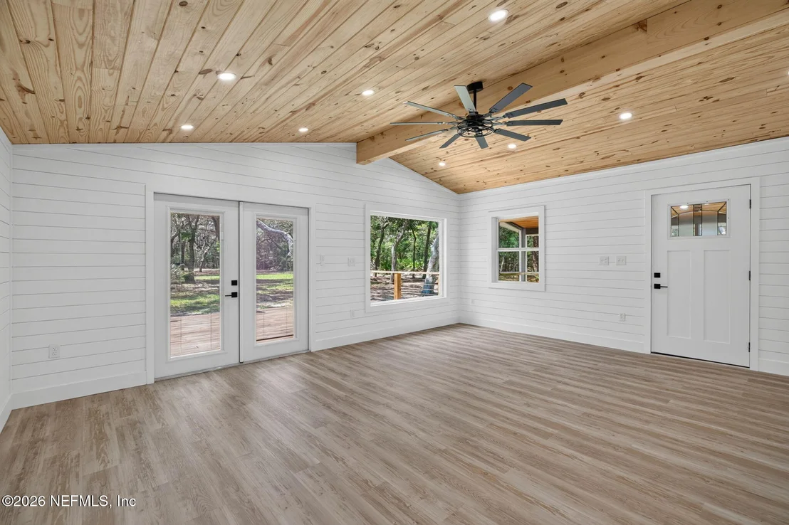 Photo of 8189 MELROSE Road