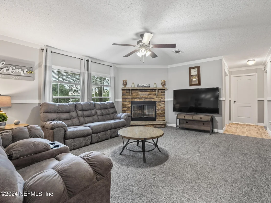 Photo of 204 1ST Street