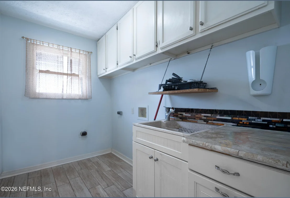 Photo of 377 FOXRIDGE Road