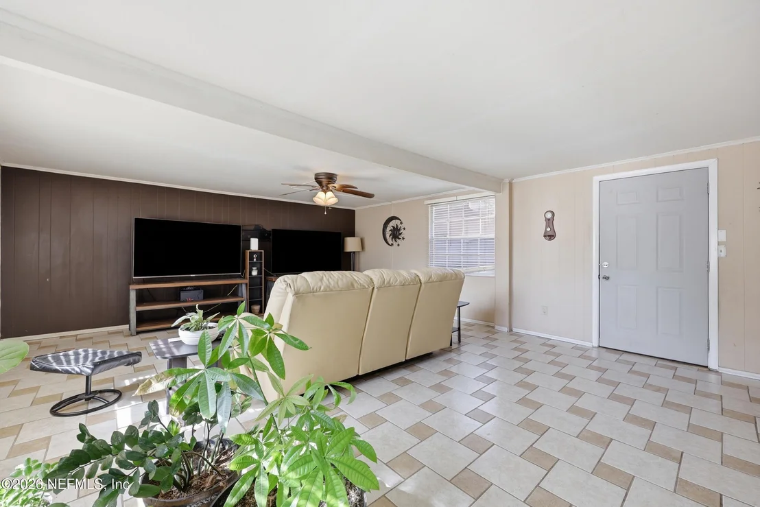 Photo of 5528 EDMAR Road
