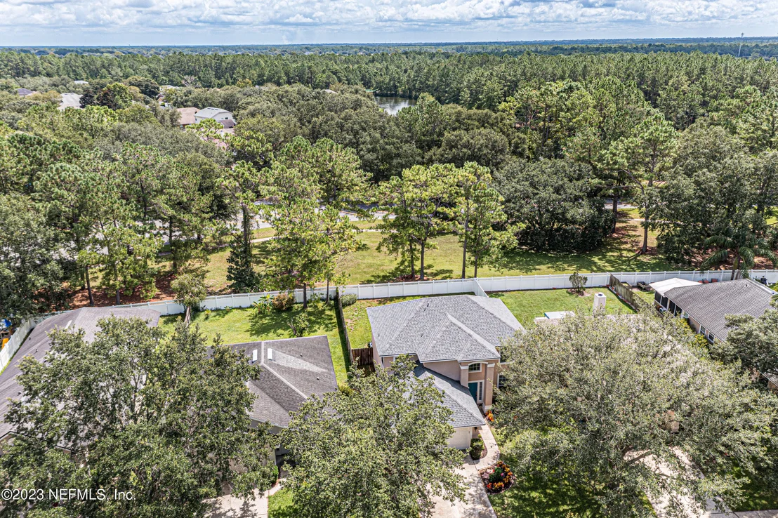 Photo of 1047 MOOSEHEAD Drive