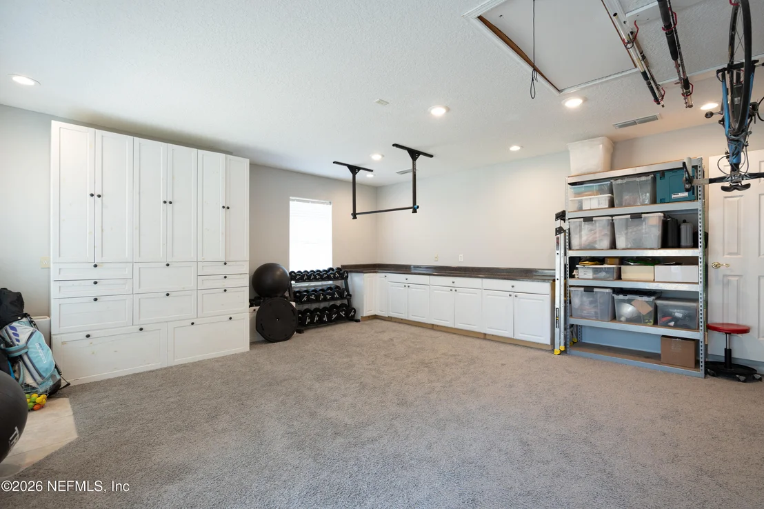 Photo of 221 CACIQUE Drive