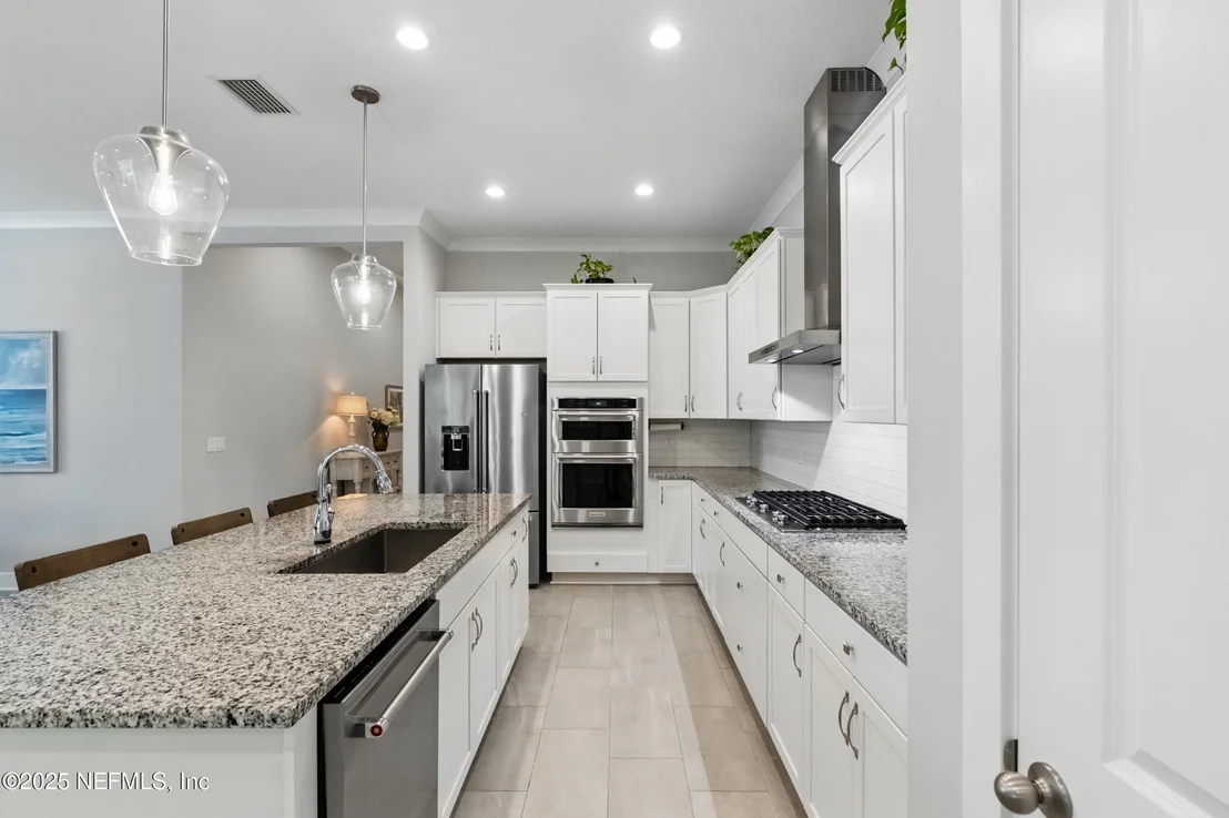 Photo of 9918 FILAMENT Boulevard