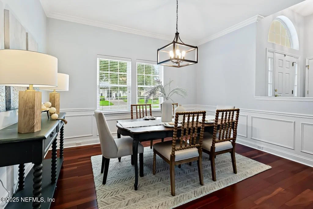 Photo of 902 EAGLE POINT Drive