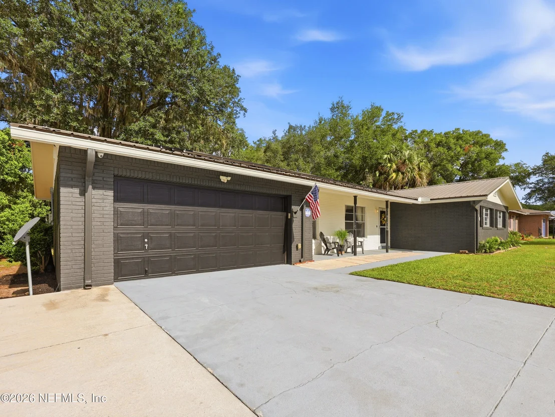 Photo of 200 MANGO Drive