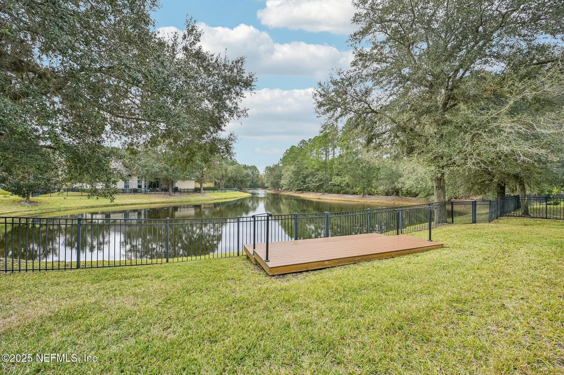 Photo of 403 WILLOW WINDS Parkway