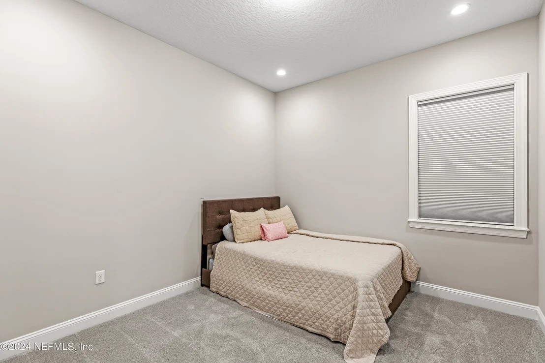 Photo of 10511 SILVERBROOK Trail