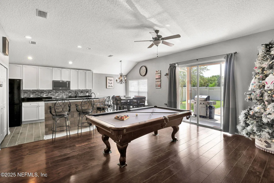 Photo of 1709 WINDOVER Place