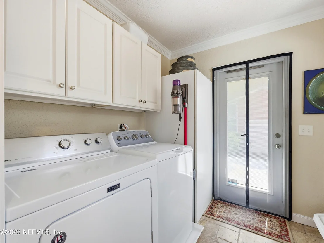 Photo of 2223 BAYVIEW Road