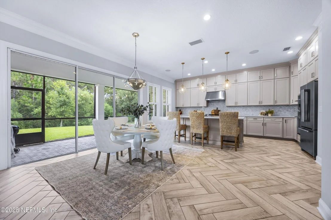 Photo of 10176 SILVERBROOK Trail