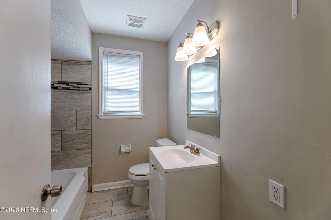 Photo of 1052 WILLIS Drive