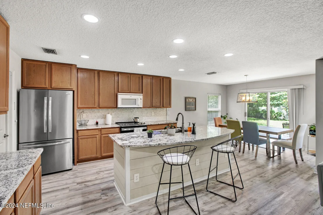 Photo of 120 BEDSTONE Drive