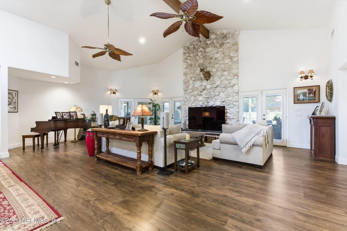 Photo of 1035 ANCHOR Road