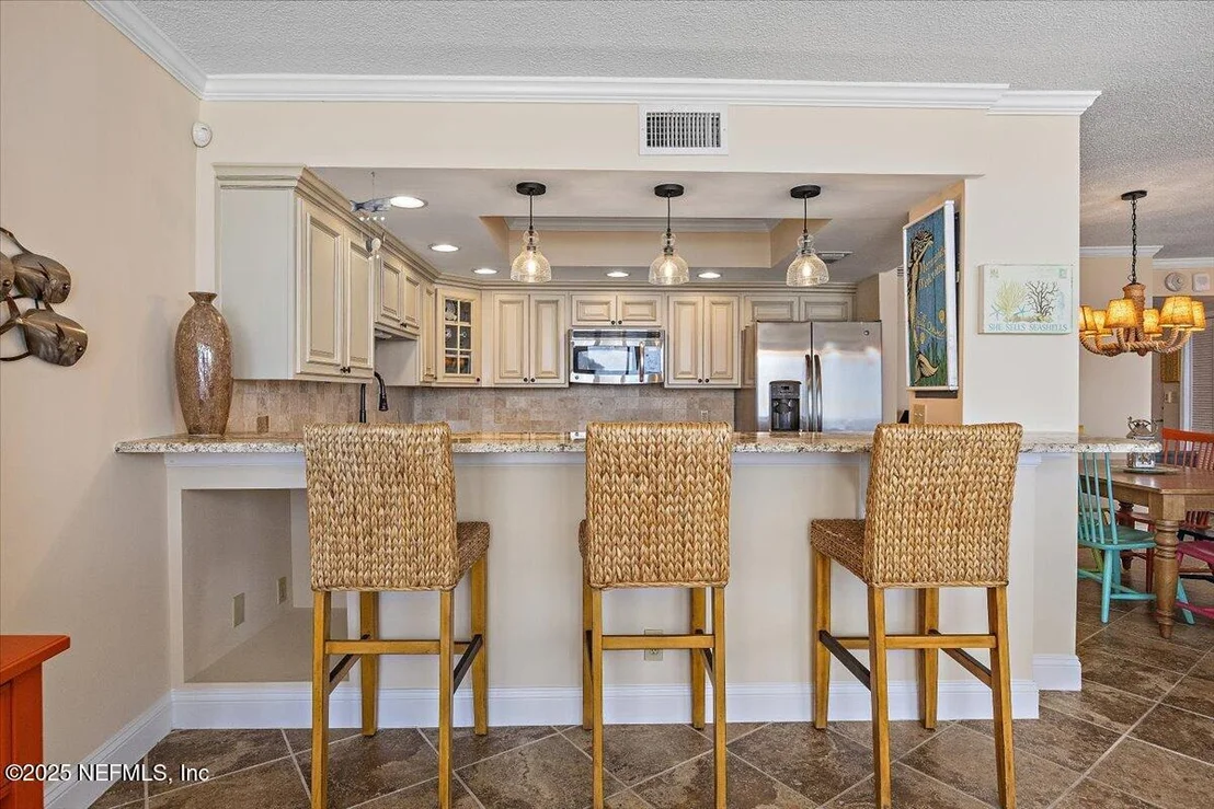 Photo of Unit 1010 at 1601 OCEAN Drive