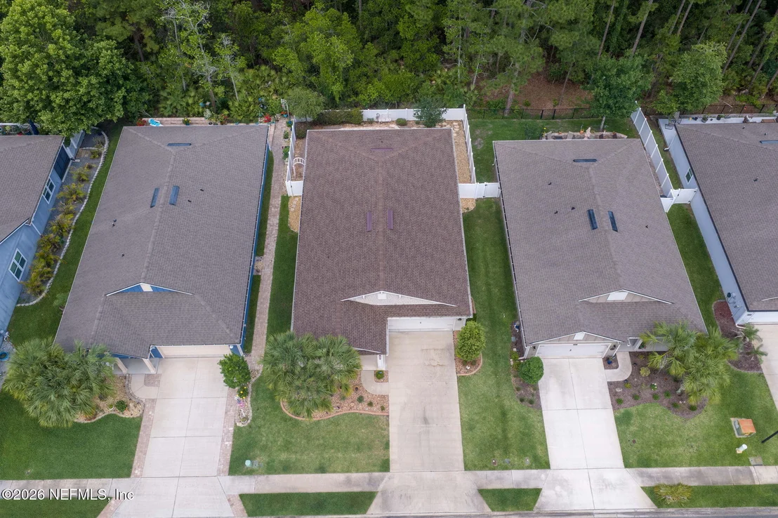 Photo of 332 PALACE Drive