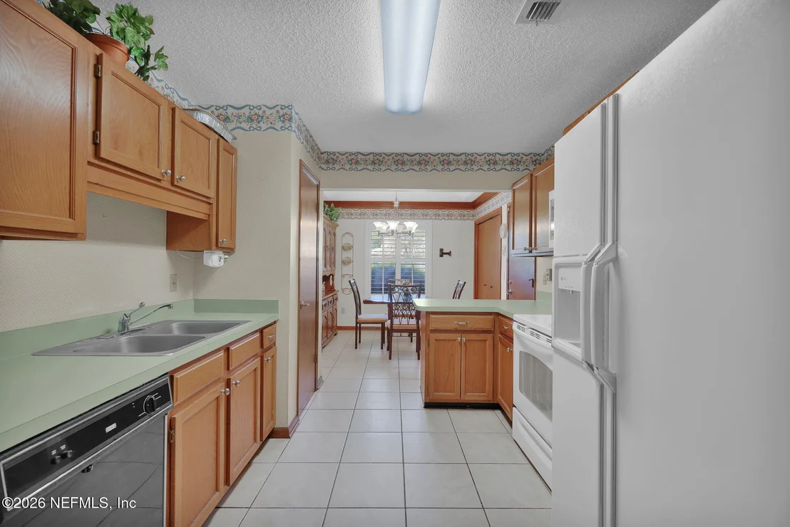Photo of 475 SPRINGBROOK Drive