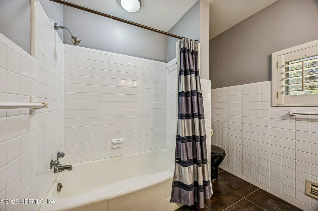 Photo of 4768 QUEEN Lane