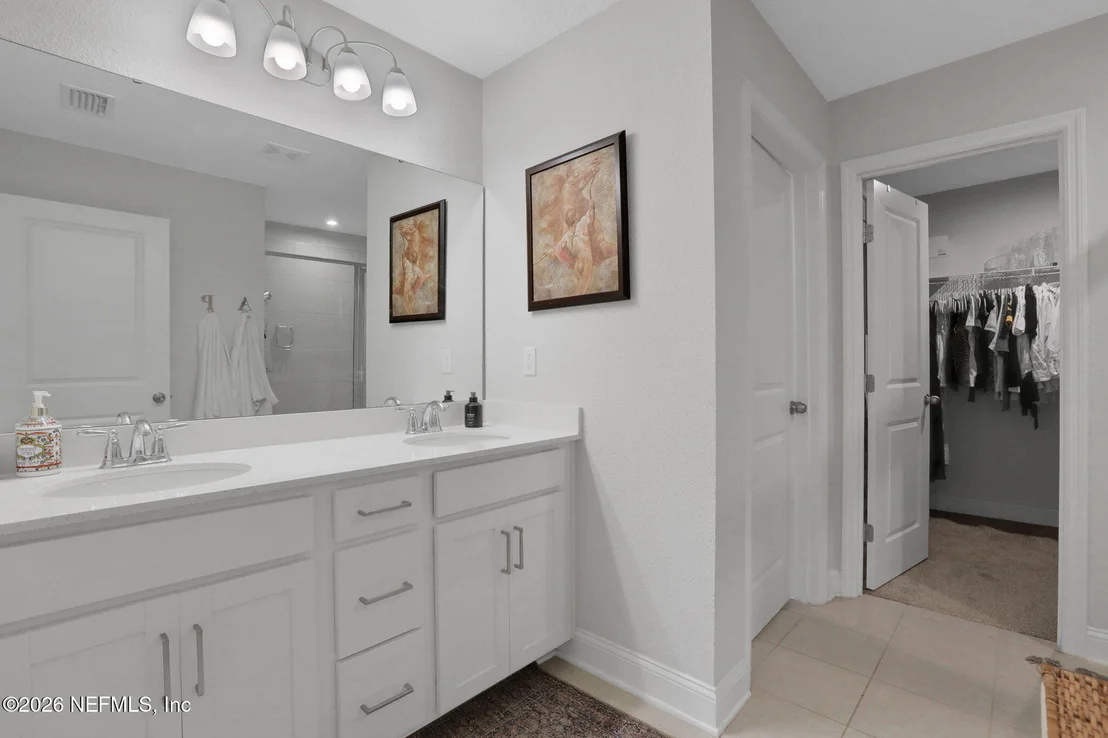 Photo of 13162 DUNWICK Road