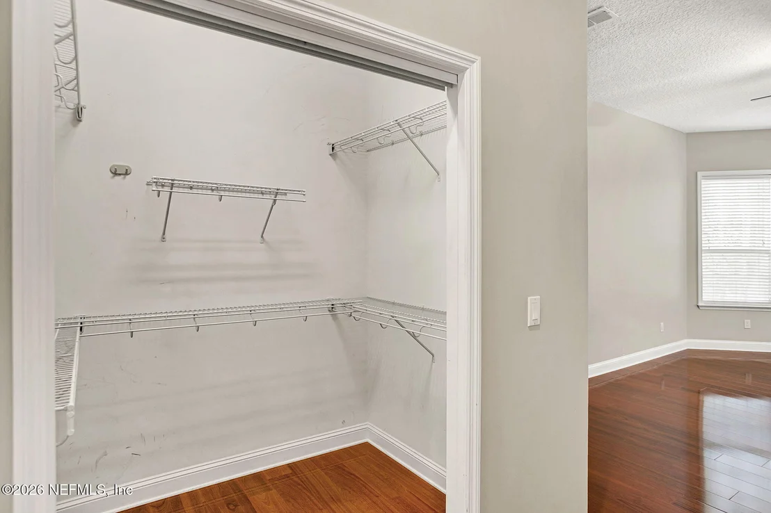 Photo of 1837 FOREST GLEN Way