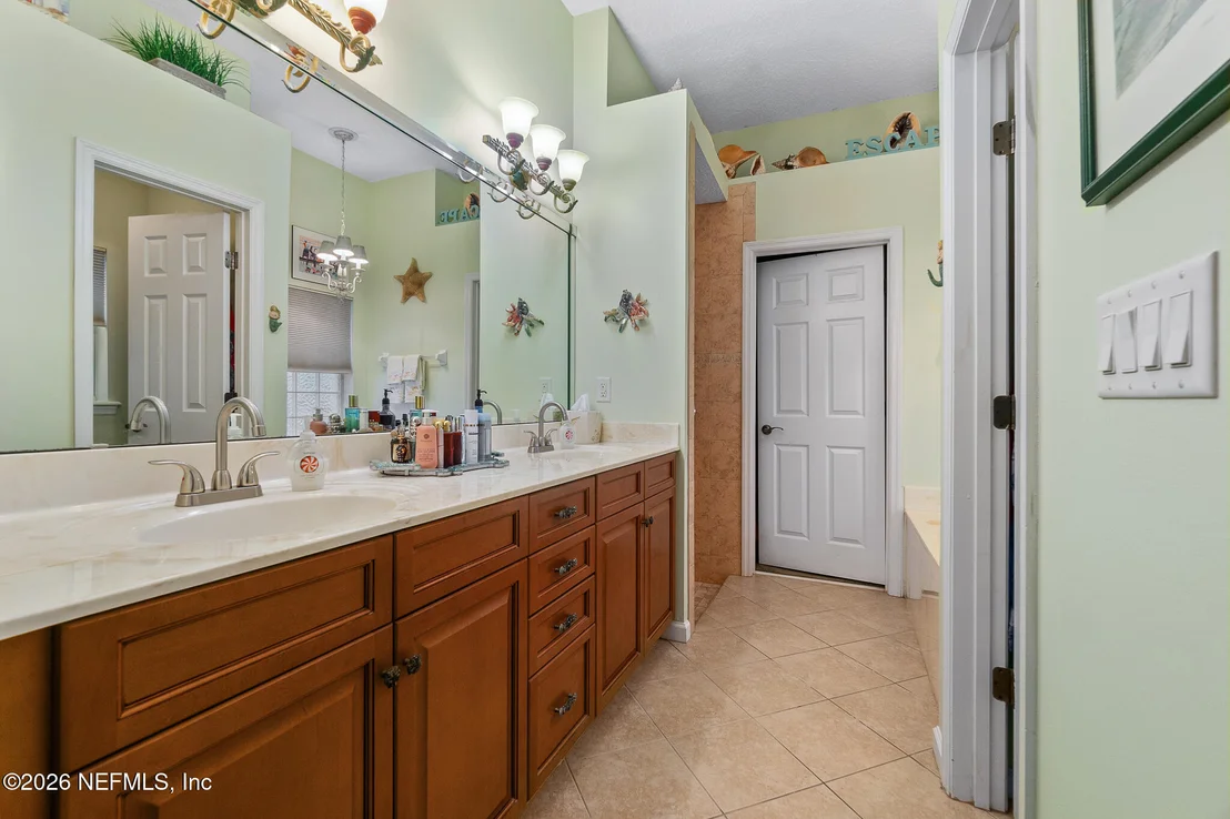 Photo of 376 VALVERDE Lane