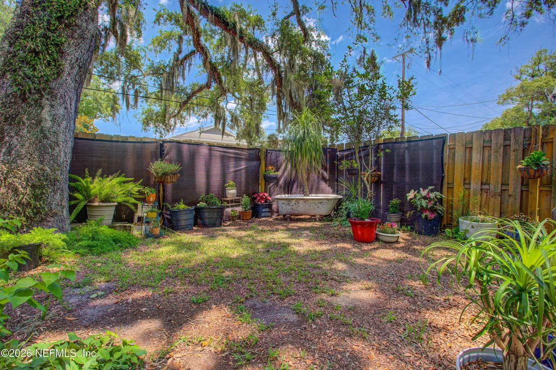 Photo of 9 ARENTA Street