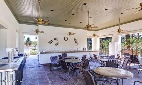 Photo of 716 PALM CREST Drive