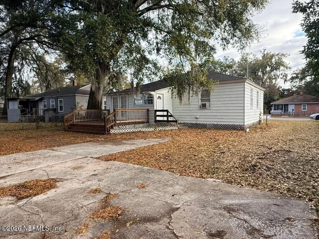 Photo of 862 BUNKER HILL Boulevard