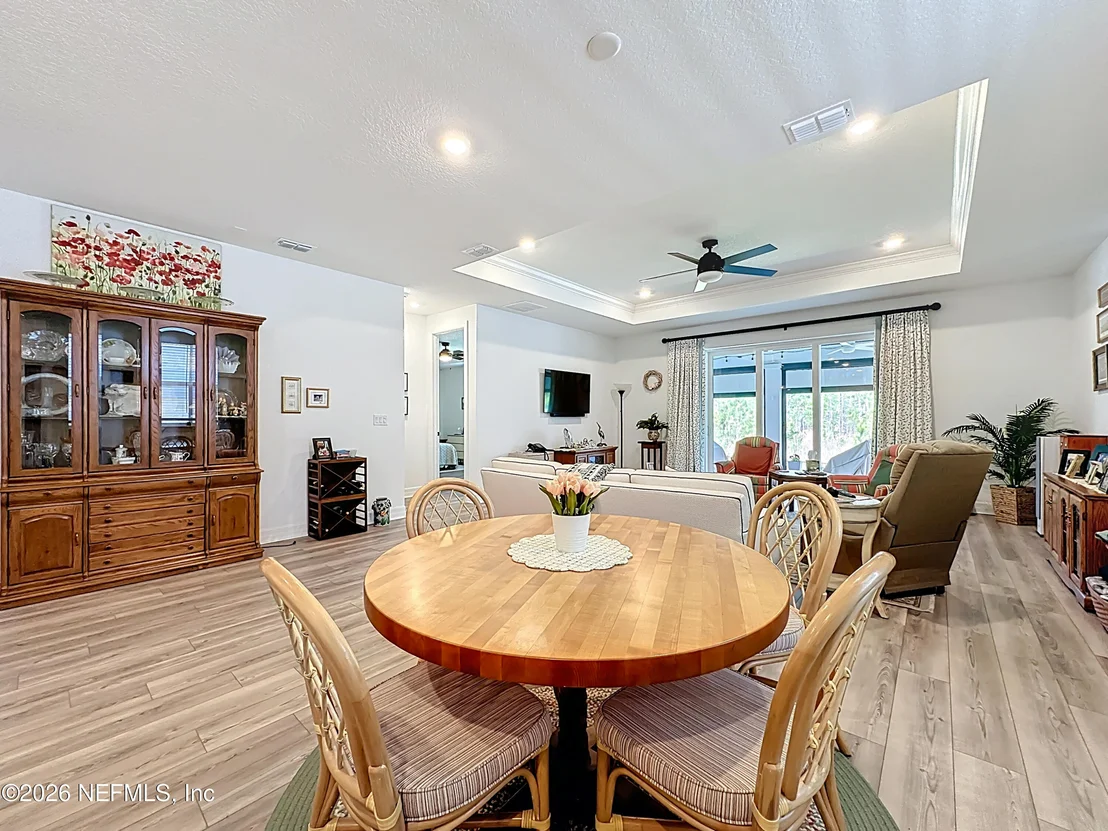 Photo of 426 HAWTHORN PARK Circle