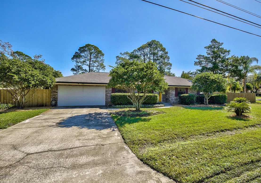 Photo of 10679 HAMPTON Road