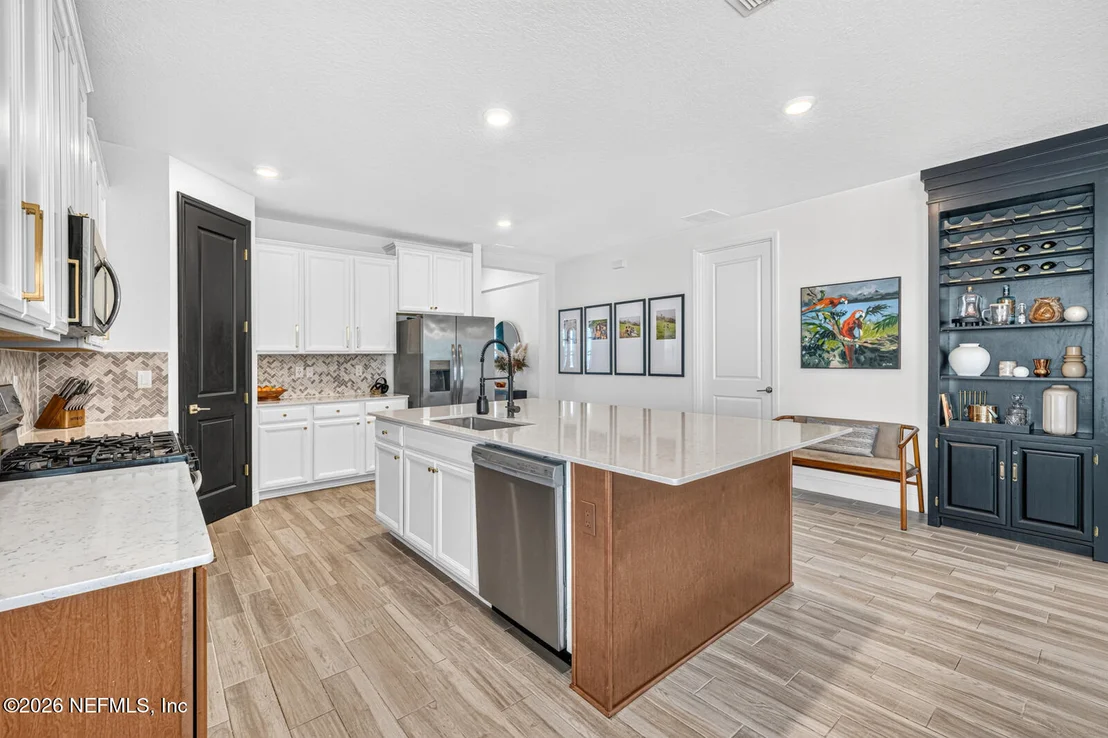 Photo of 168 VARNER Way