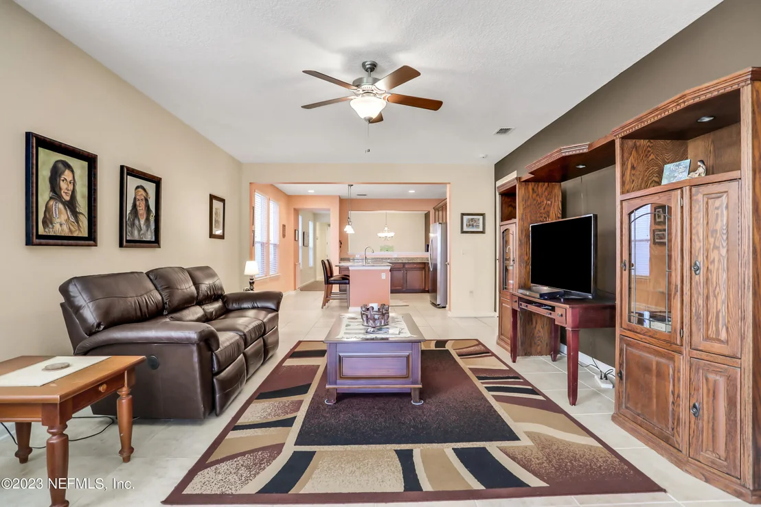 Photo of 724 BRIAR VIEW Drive