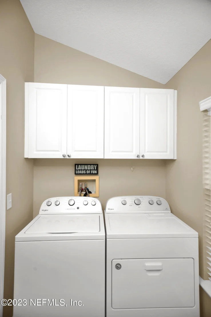 Photo of 944 OXFORD Drive