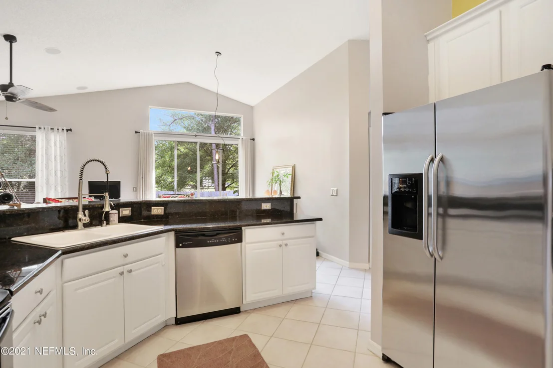 Photo of 321 JOHNS GLEN Drive