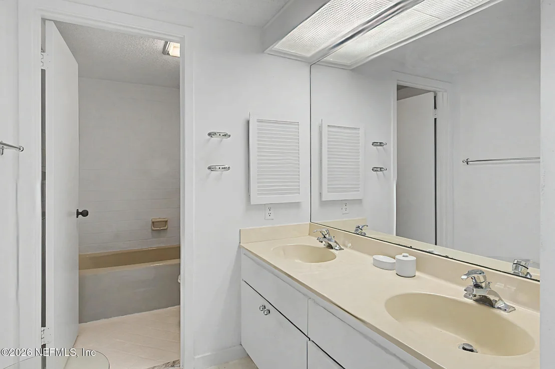 Photo of Unit 115 at 3115 HARBOR Drive