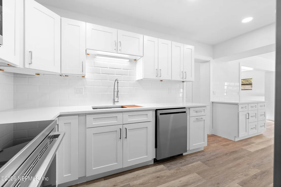 Photo of 7541 STRATO Road