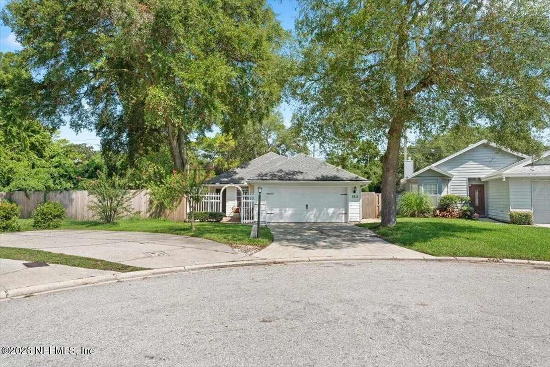 Photo of 7611 LEAFY FOREST Way