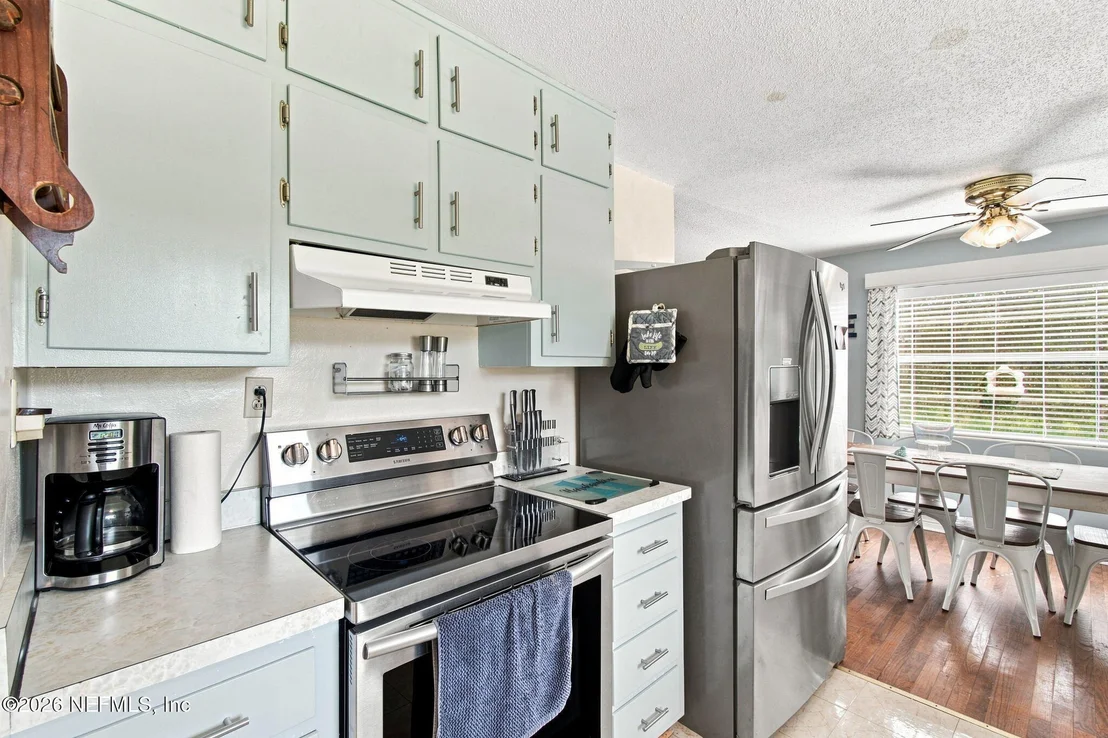 Photo of 920 READ Avenue