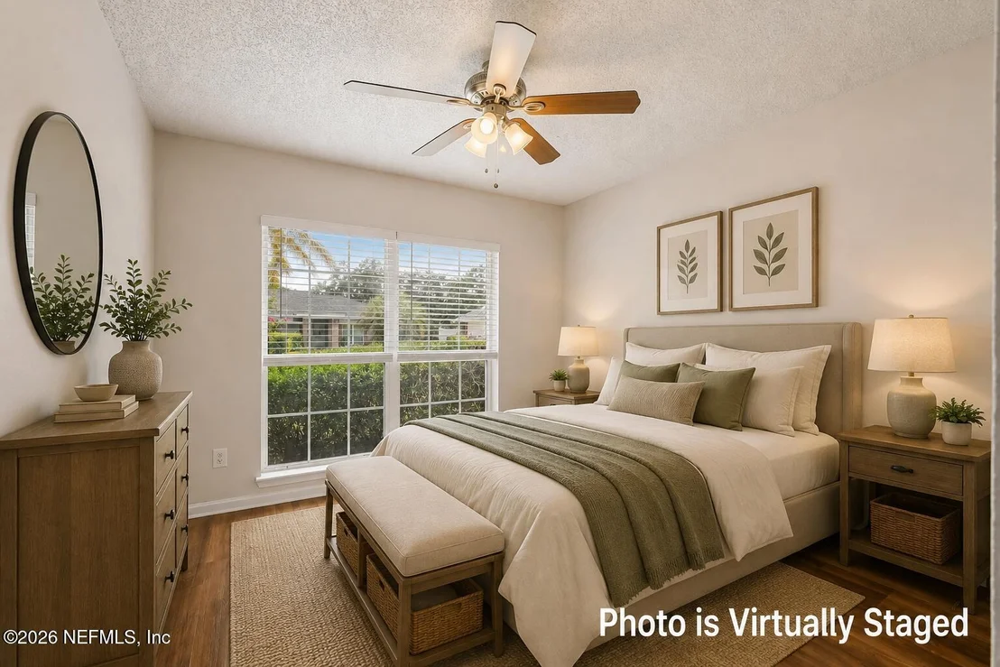Photo of 476 HILLSIDE Drive