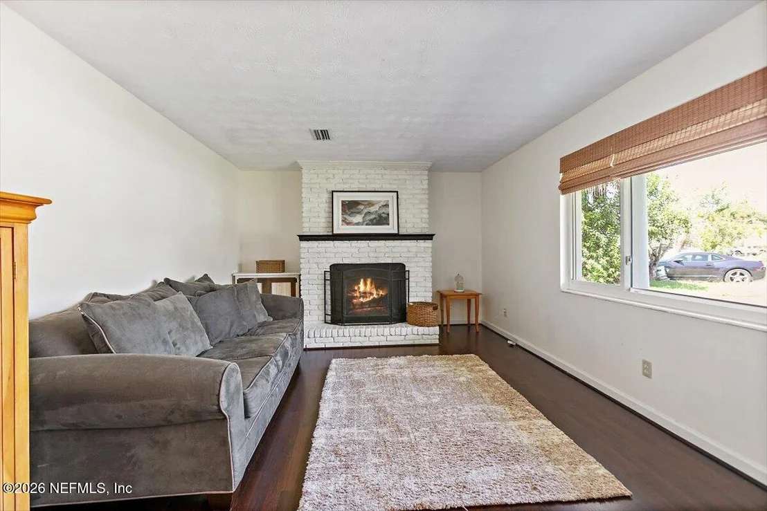 Photo of 5698 WEBER Lane
