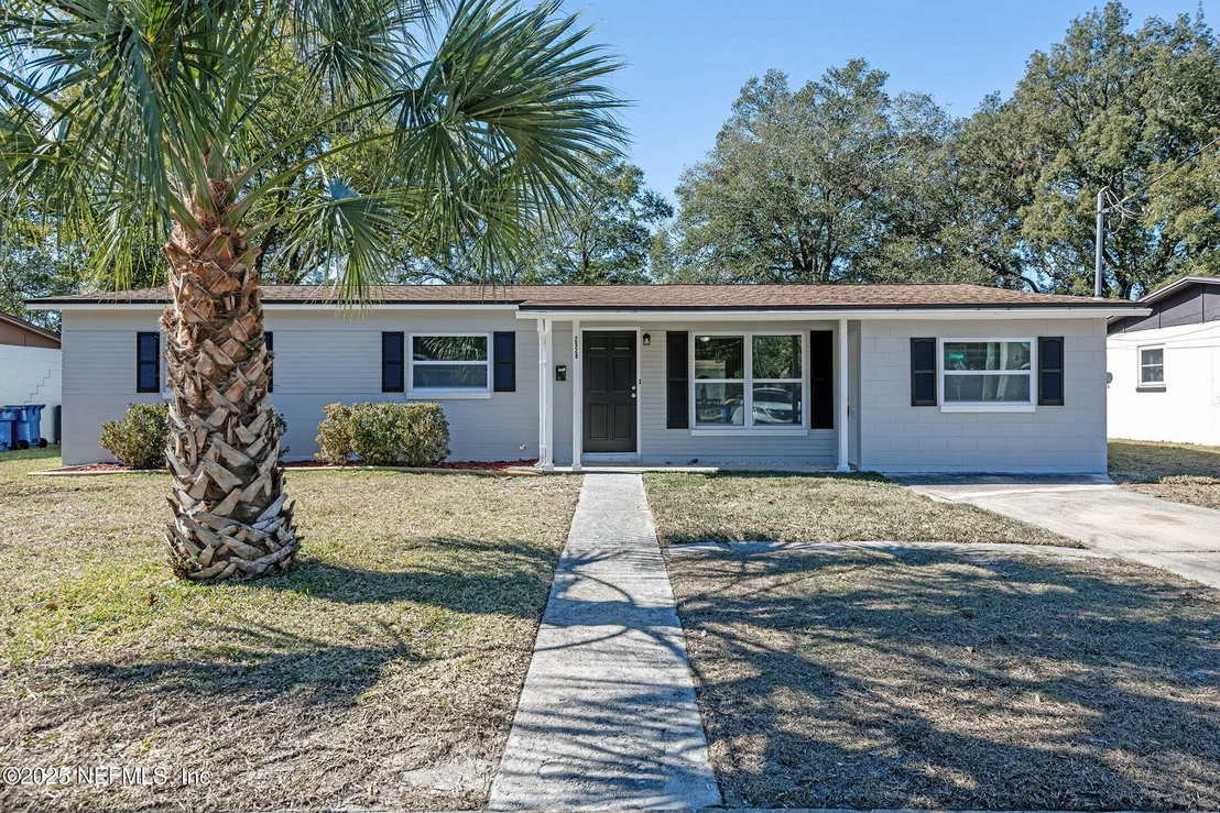 Photo of 2528 LANSDOWNE Drive