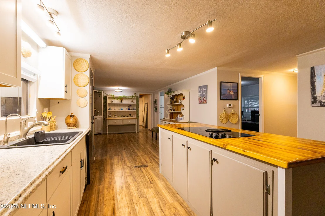 Photo of 239 LYNNE Drive