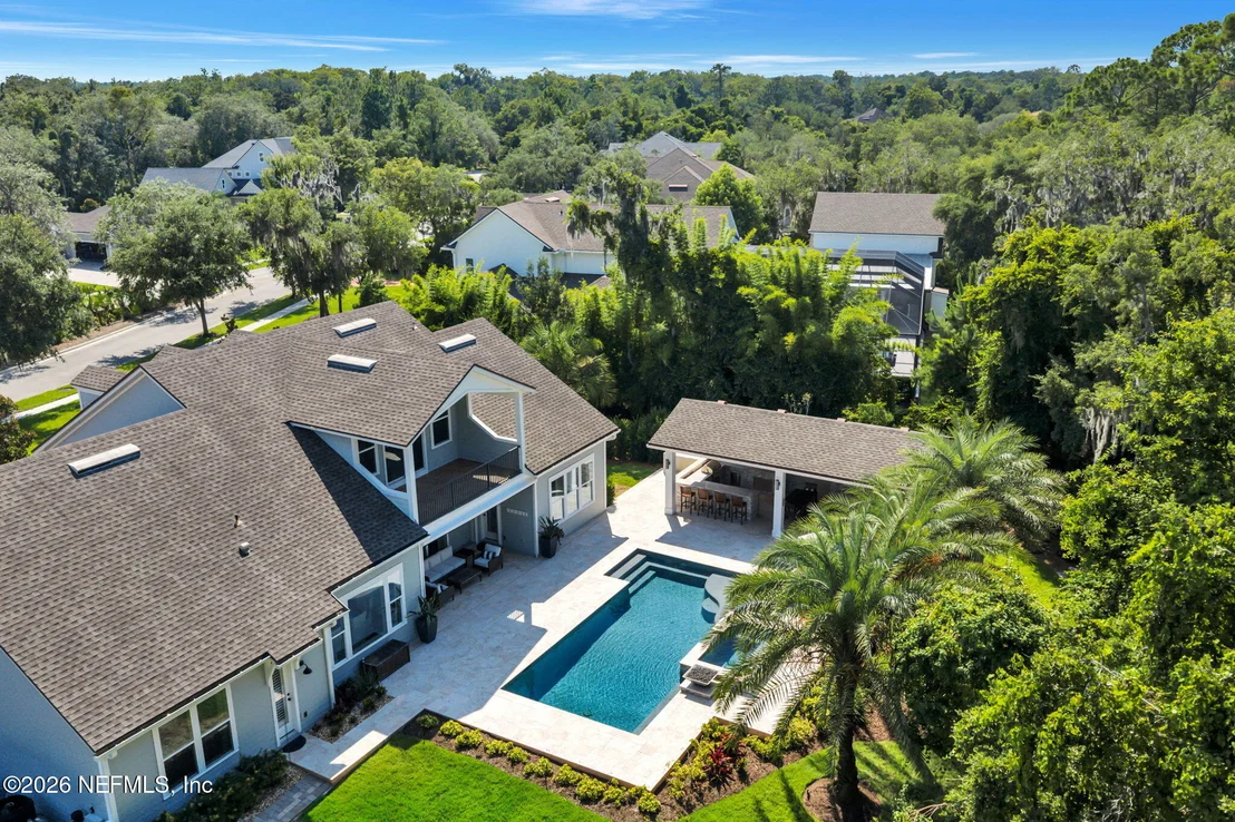 Photo of 122 SENORA Court