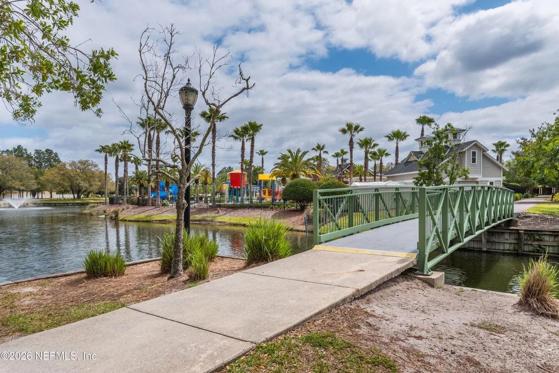 Photo of 1019 MOOSEHEAD Drive
