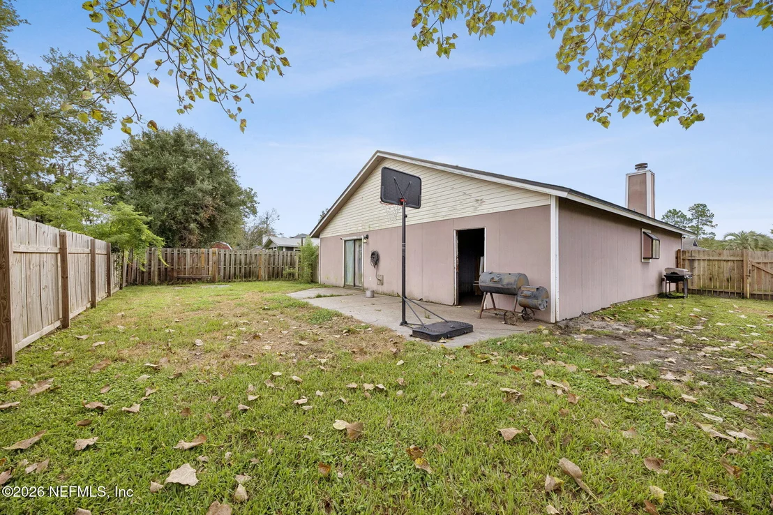 Photo of 407 MOBY DICK Drive S