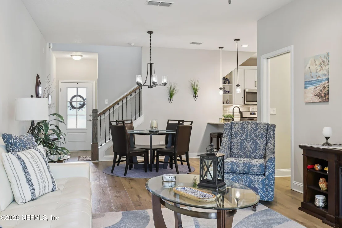 Photo of 322 PINE BLUFF Drive