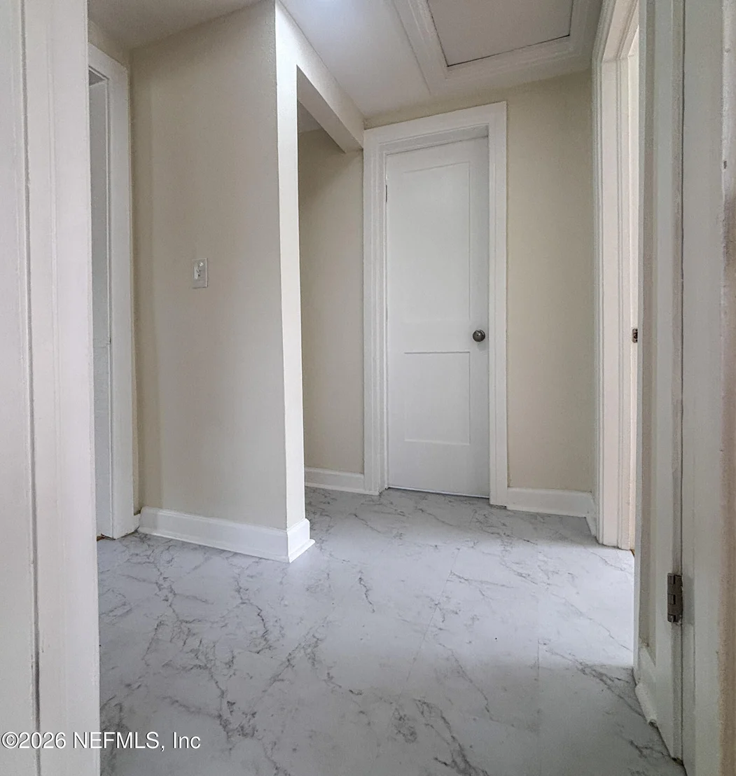 Photo of 5106 APPLETON Avenue