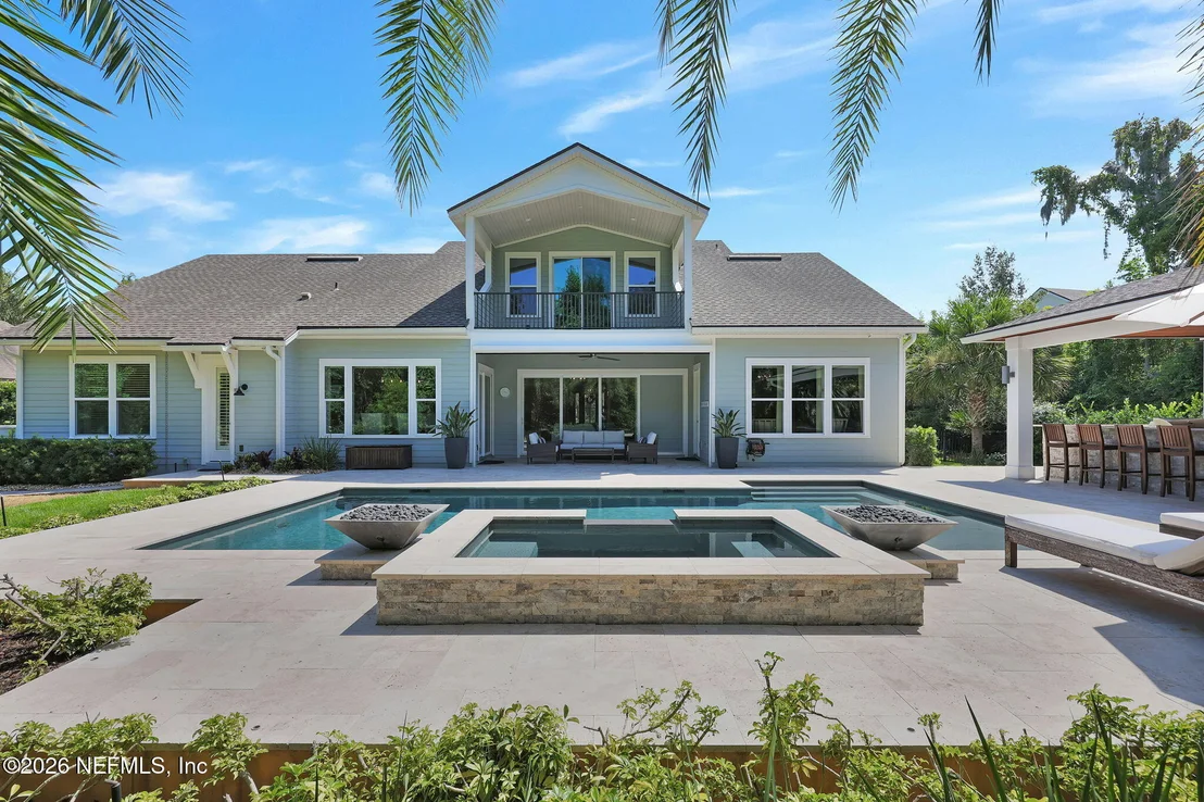Photo of 122 SENORA Court